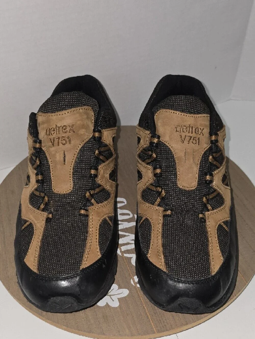 Aetrex Men's Black and Brown Athletic Sneakers